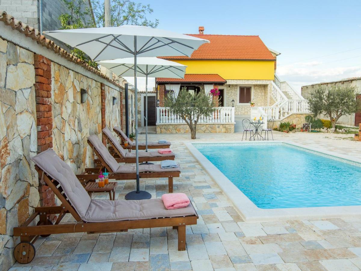 Holiday Home Iva With Pool Сукошан Екстер'єр фото